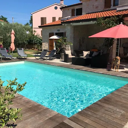 Casa Stefanie בית נופש *